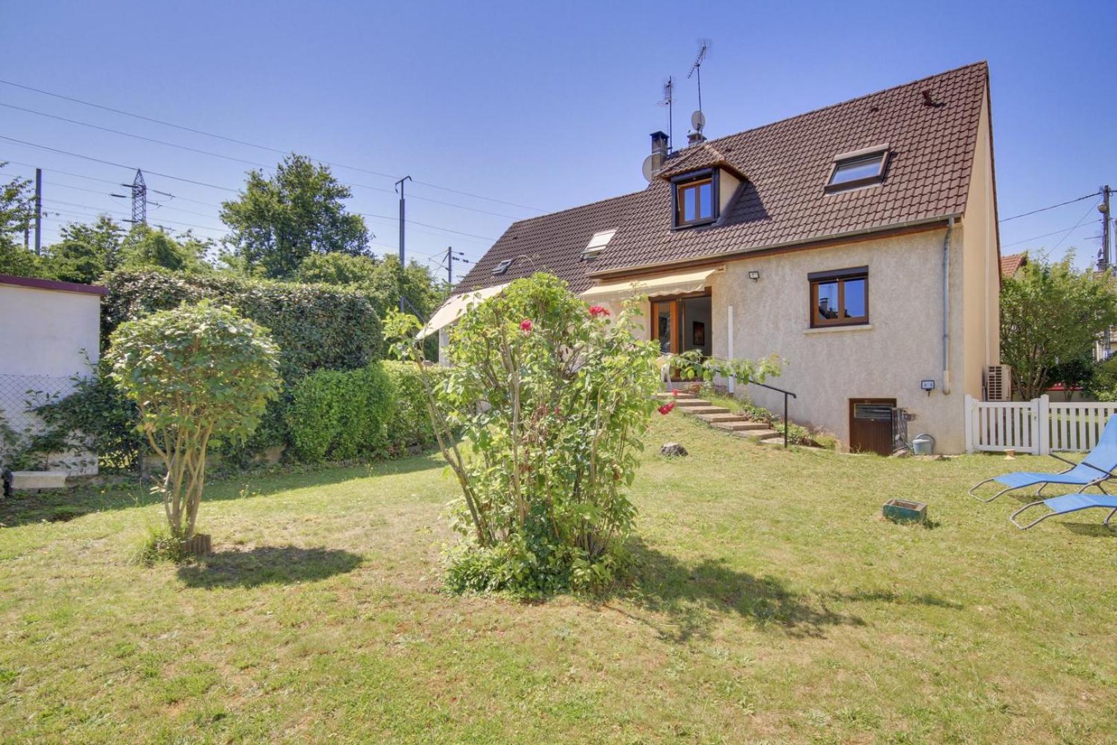 Authentique Demeure Familiale A Neuilly-Sur-Marne Neuilly-sur-Marne Exterior photo